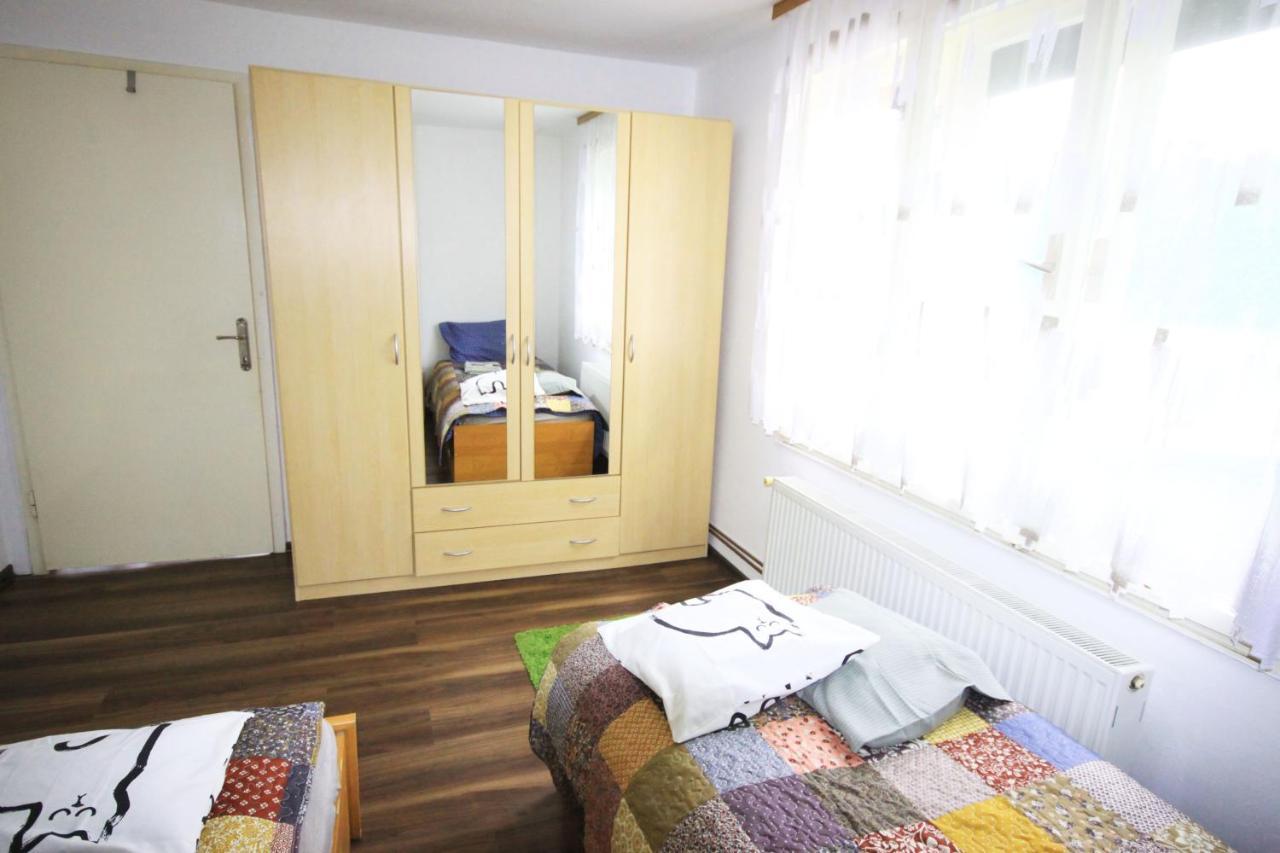 Small House In Celje Extérieur photo